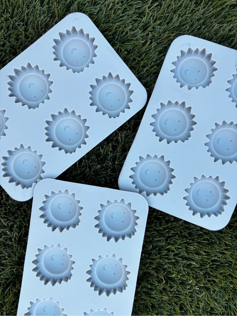 Silicone Sun-Shaped Mold Tray - Light Blue
